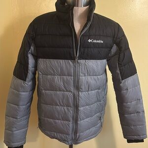 Columbia puffer coat gray/black sz M